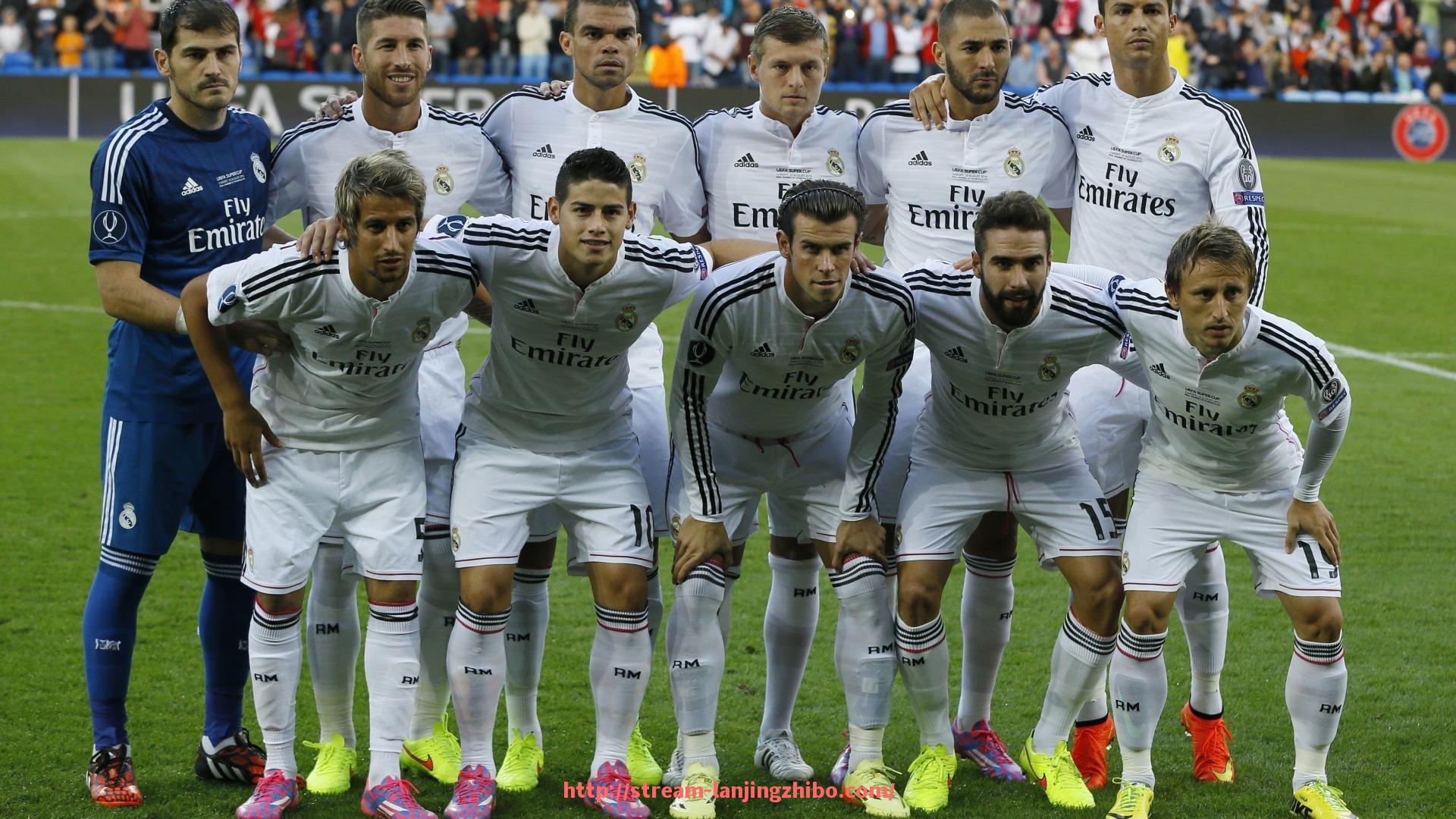 蓝鲸体育直播-球迷专属纪念：世俱杯观赛定制好礼盘点