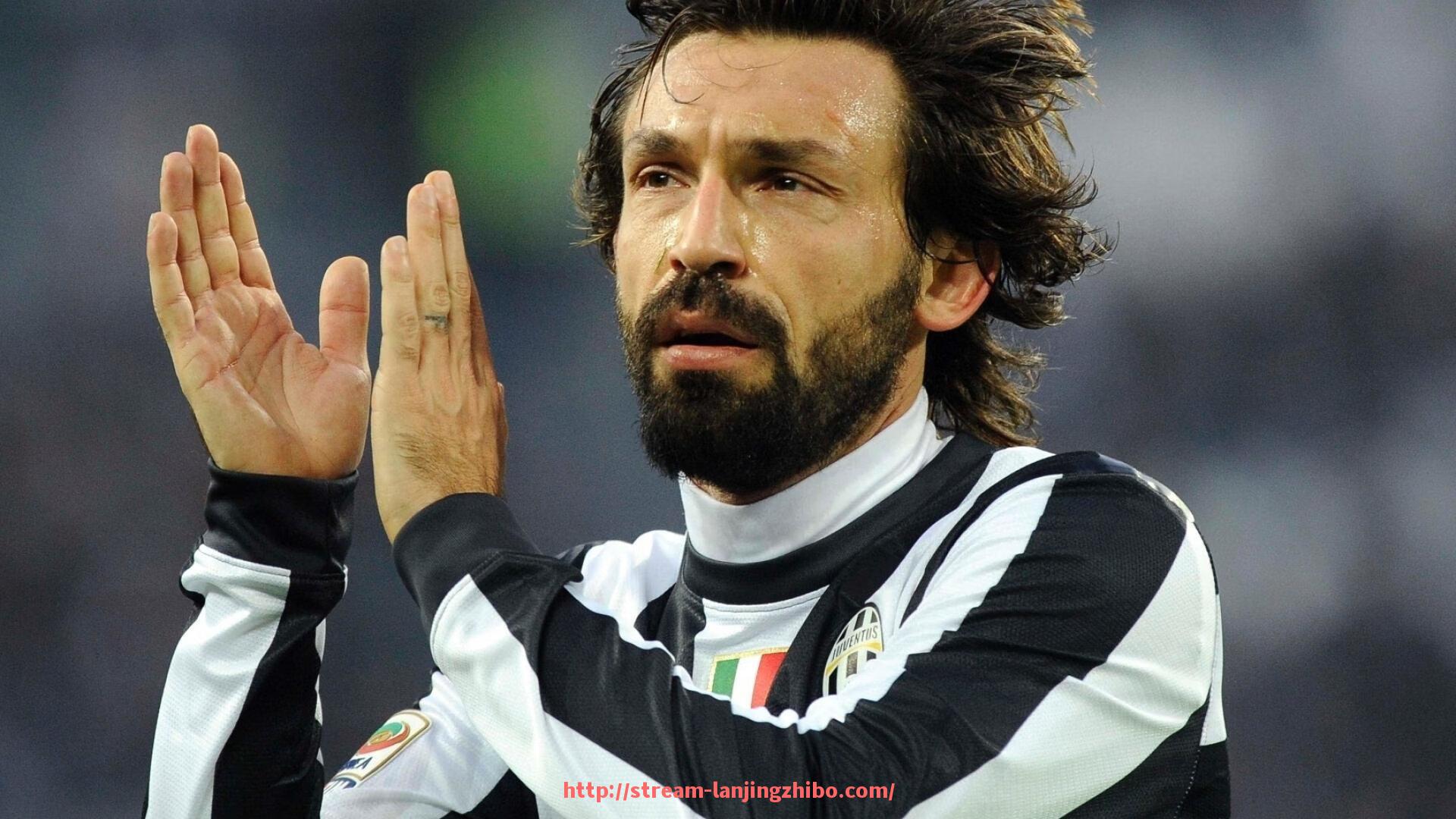 蓝鲸体育直播-球迷专属纪念：世俱杯观赛定制好礼盘点